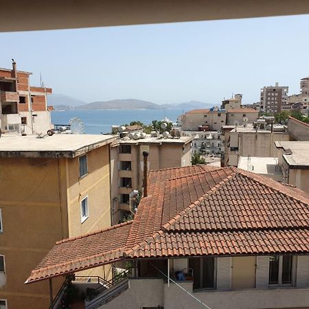 Mona'S Hostel Sarandë Exterior foto